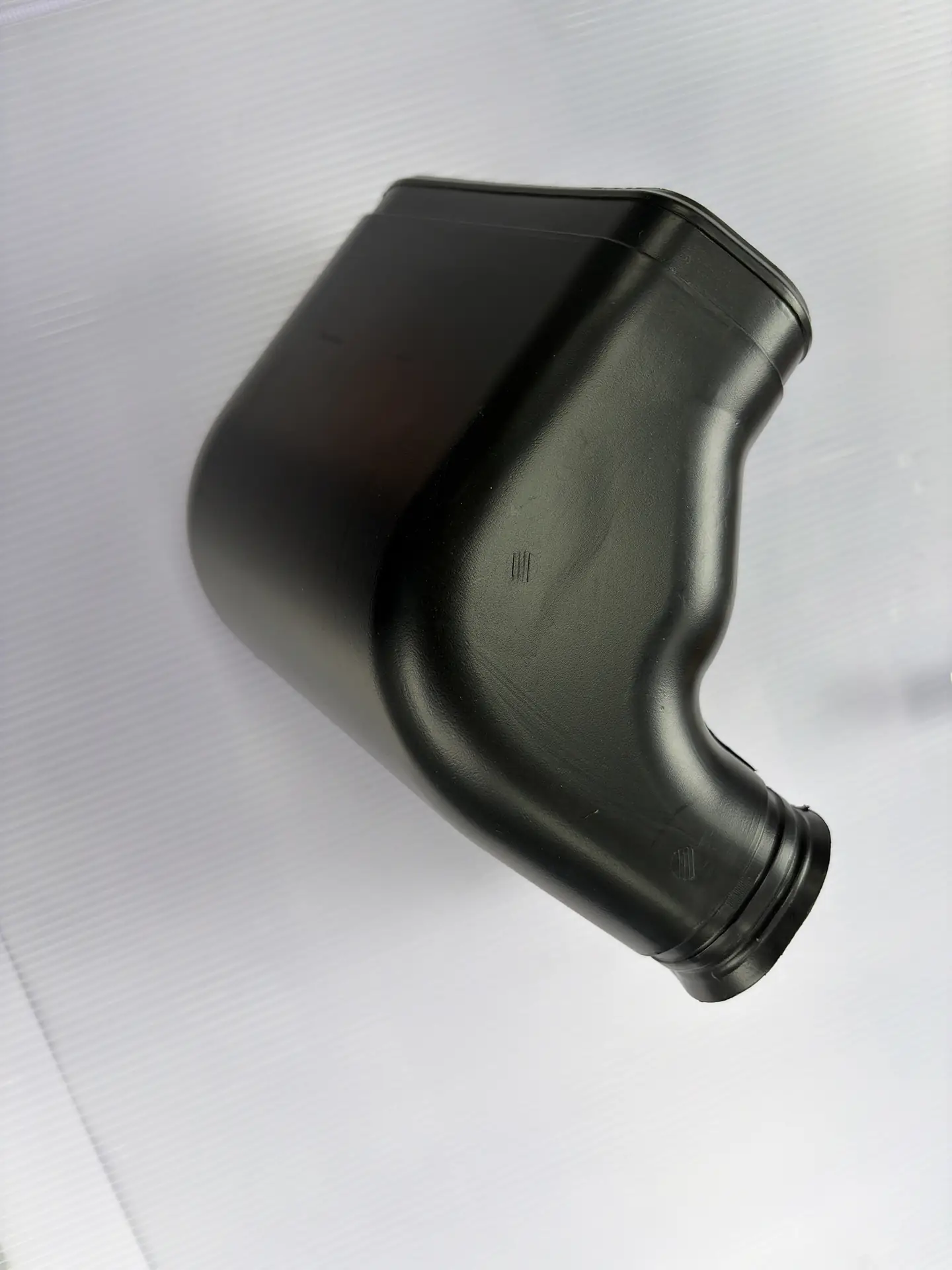 DUCT(REAR)