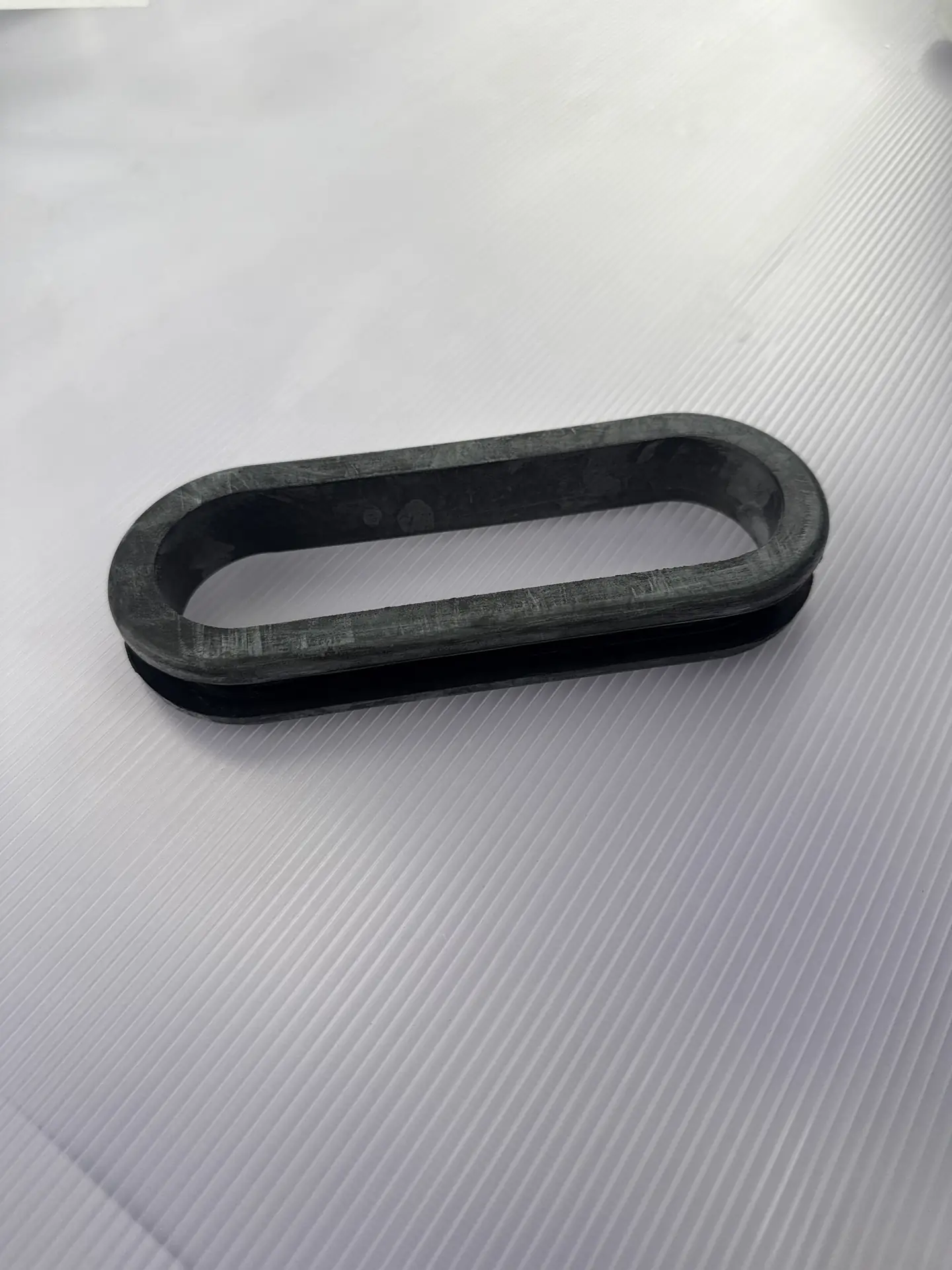 GROMMET