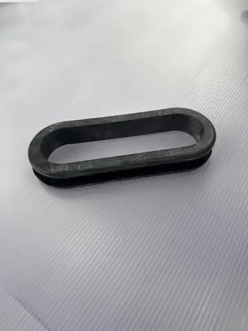 GROMMET