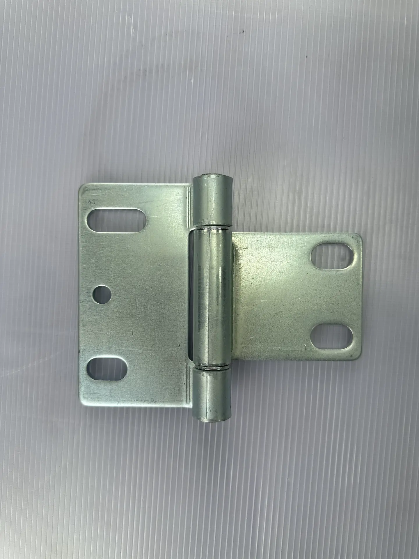 HINGE