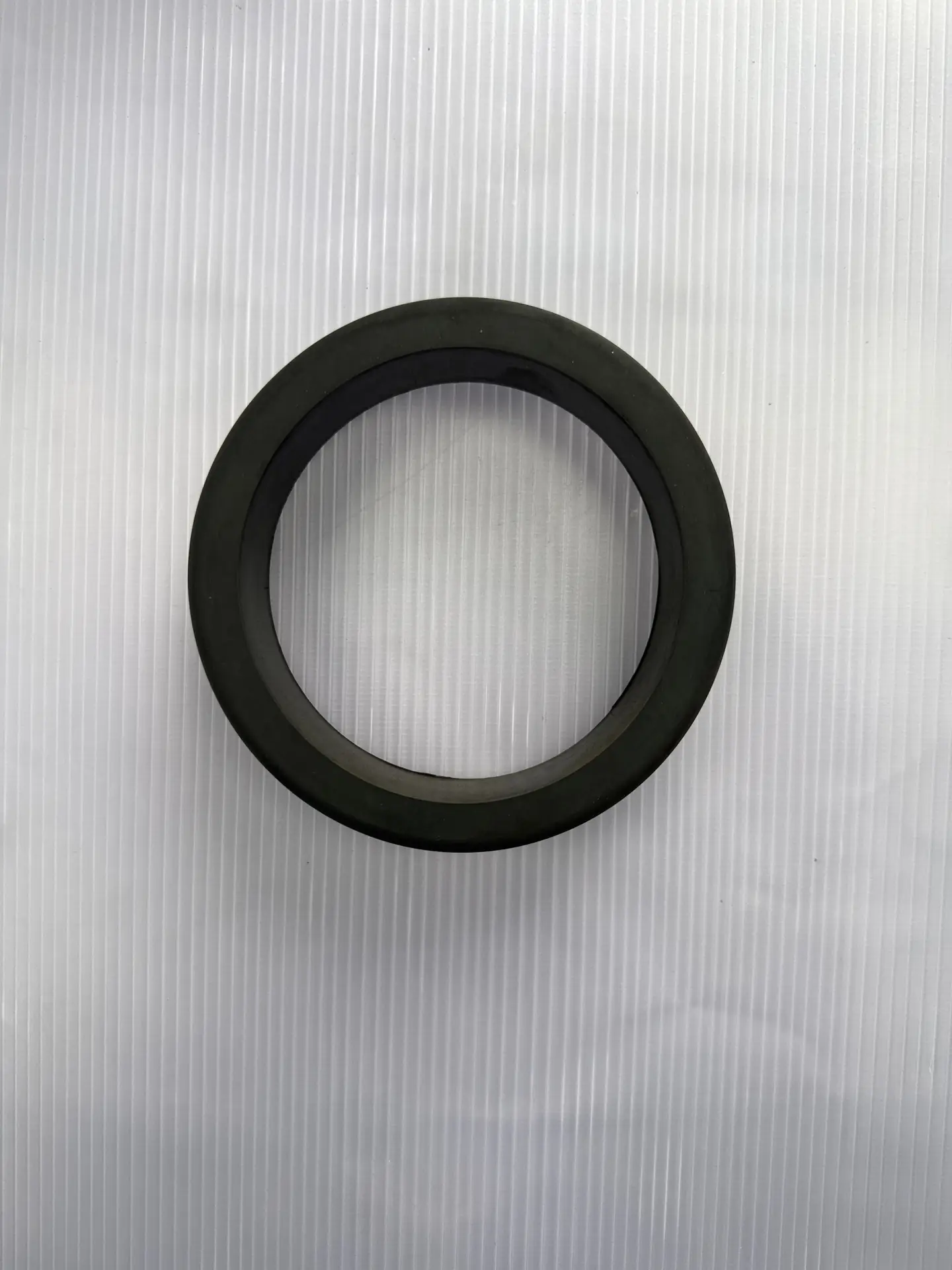 GROMMET