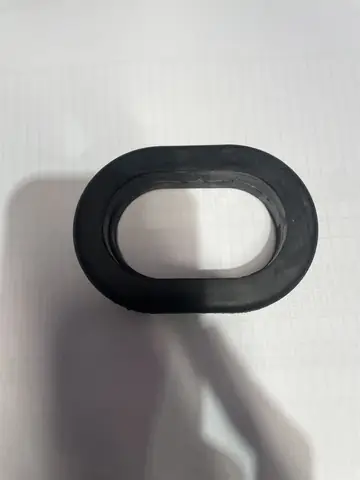 GROMMET
