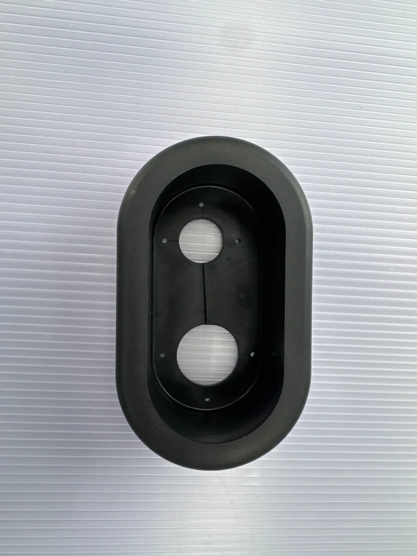 GROMMET