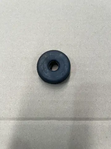 GROMMET