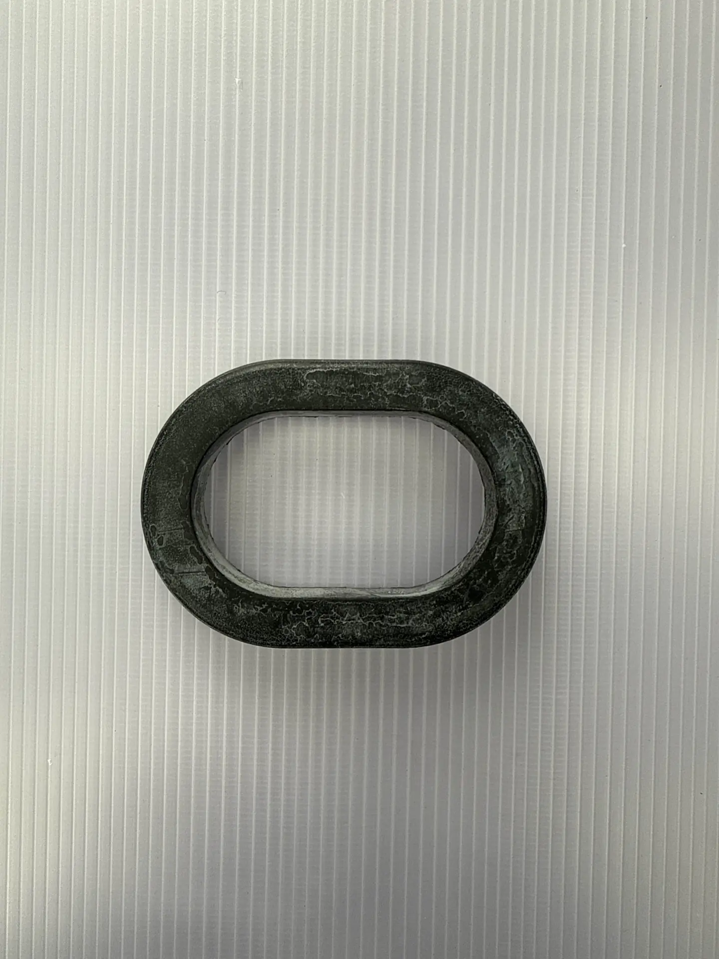 GROMMET