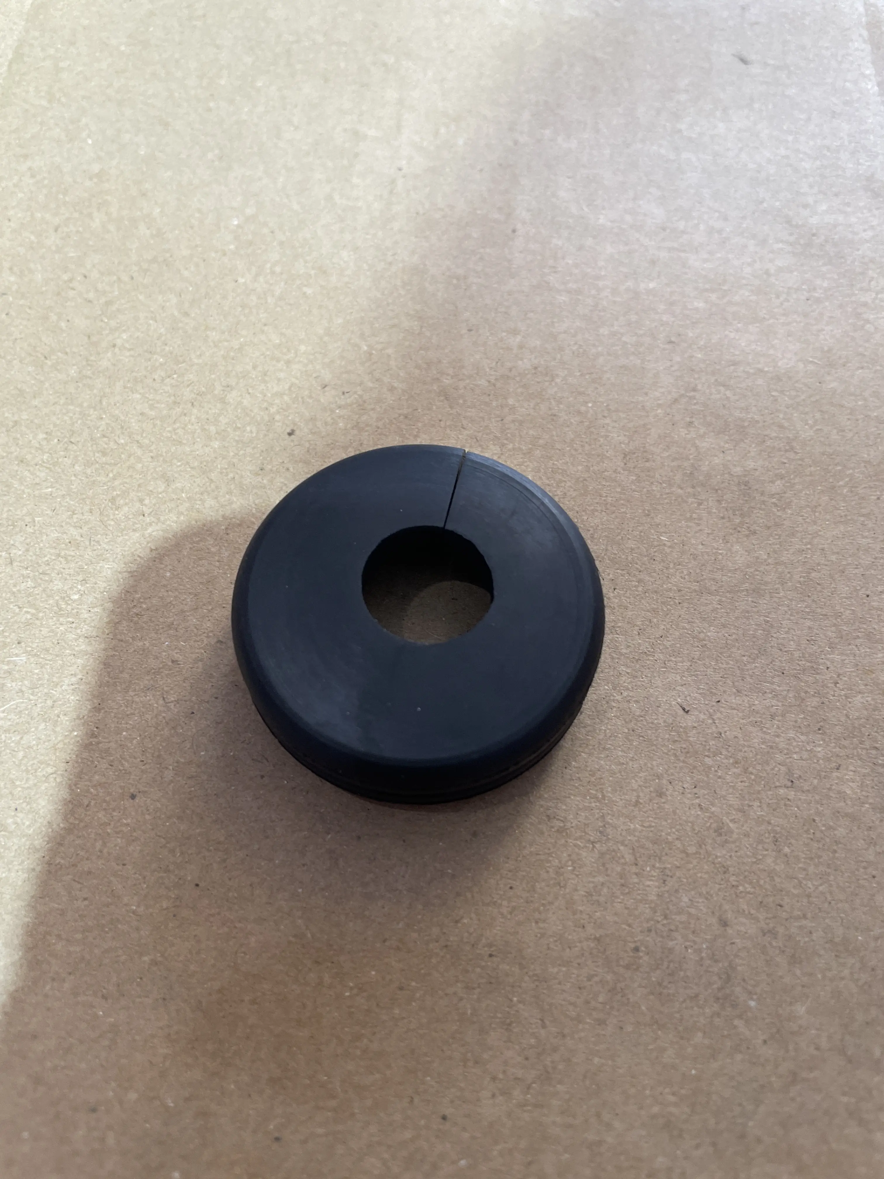 GROMMET