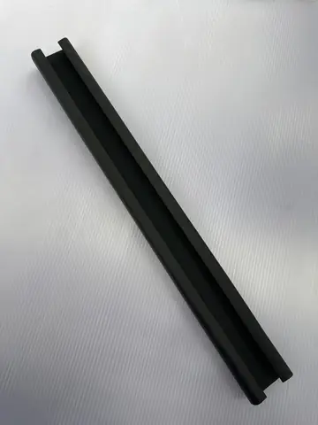 GROMMET